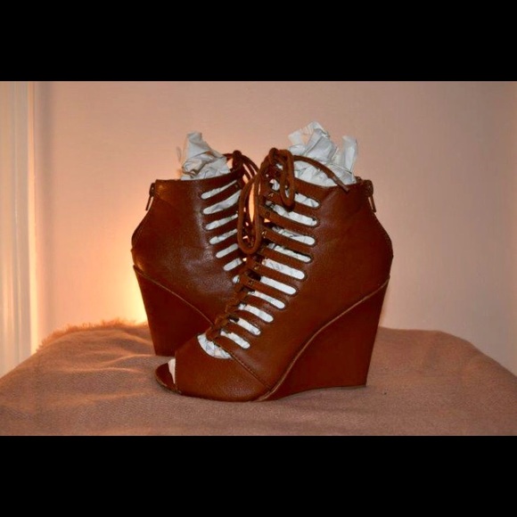 Cognac Lace-up Wedges w/ Pyramid Stud Detailing - Picture 2 of 8
